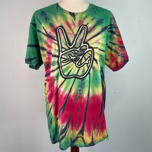 DOM It’s About The Art Tie Dye Peace T-Shirt Size L EUC
